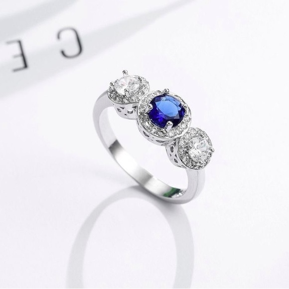 Past, Present, Future Blue Ring - Picture 3 of 4